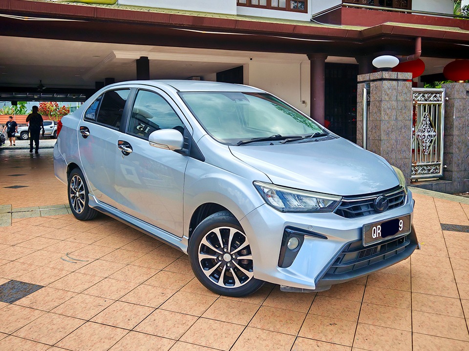 Used 2020 Perodua Bezza 1.3 AV in Silver for sale in Kuching, Sarawak