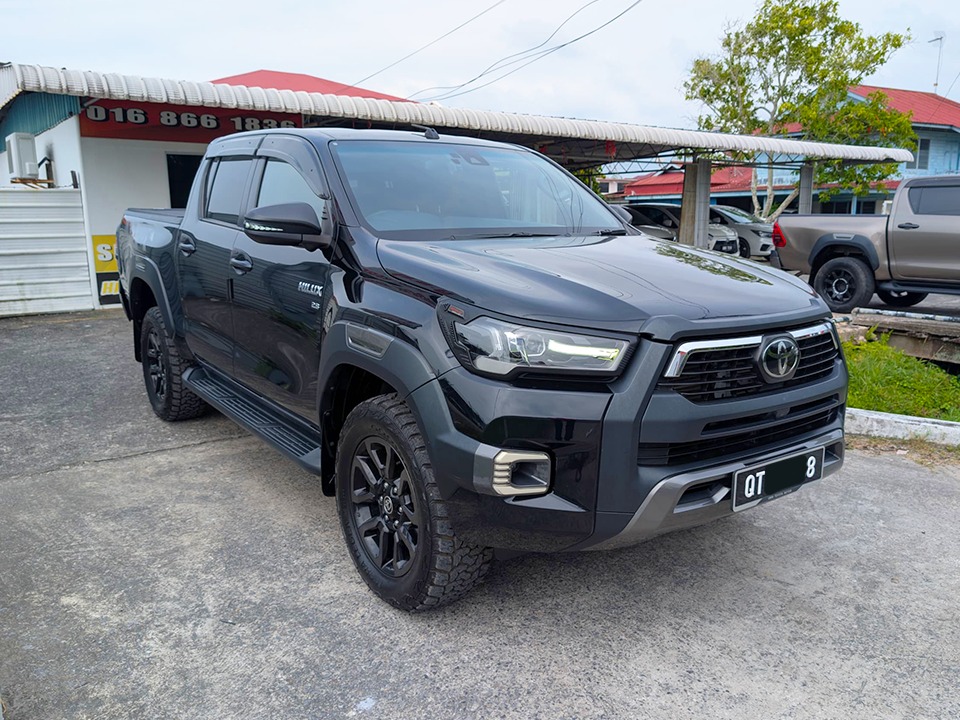 Used 2022 Toyota Hilux 2.8 in Black for sale in Kuching, Sarawak